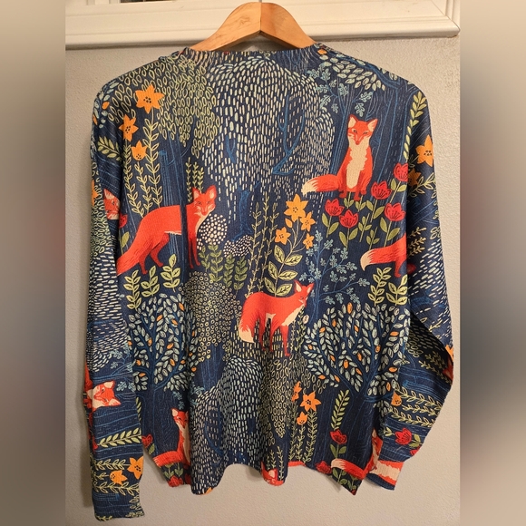 NWOT Fox In Forest Sweat Crewneck Lightweight Large - Picture 3 of 3